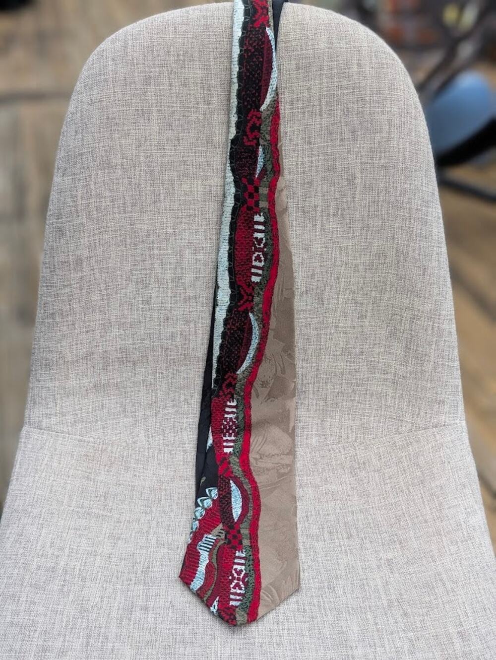 COOGI Vintage Australia Mens Silk Necktie Abstract Geometric Knit Look Red Multi